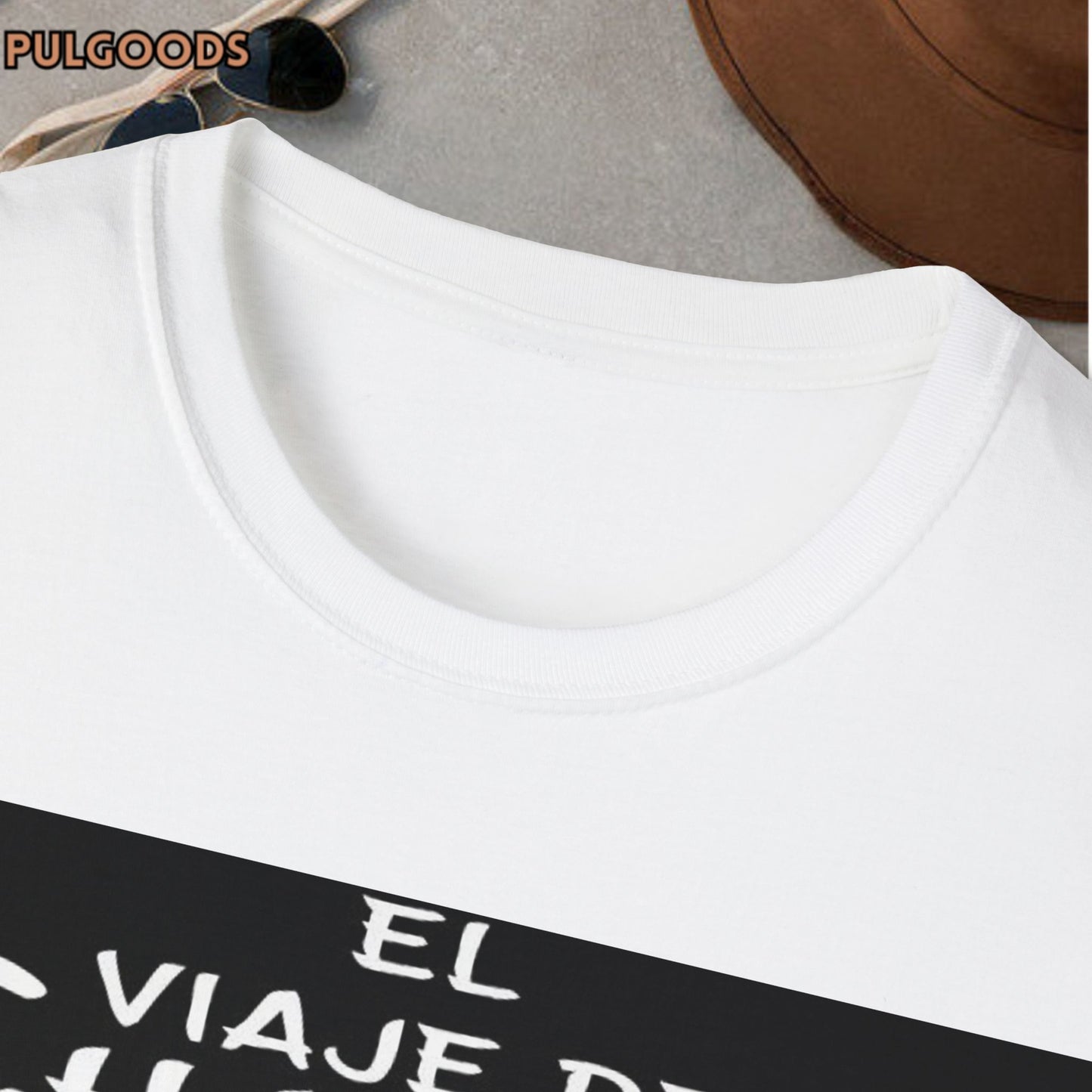 EL VIAJE DE CHALINO Unisex Softstyle T-Shirt